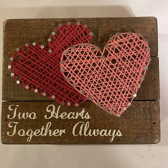 Valentine’s Day Lot - Picture 4 of 10